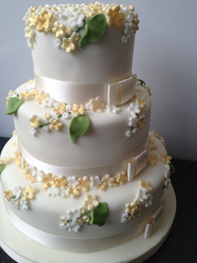 Engagement Cake | Wedding Cakes