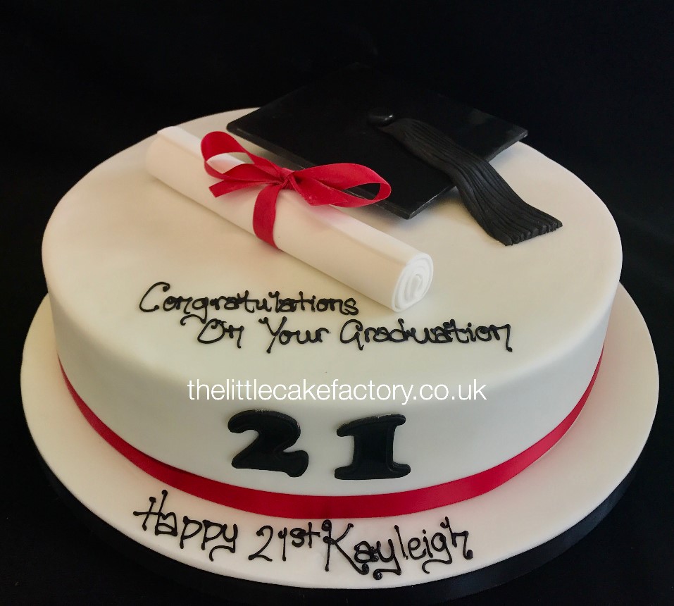 21st Graduation Cake |  Cakes