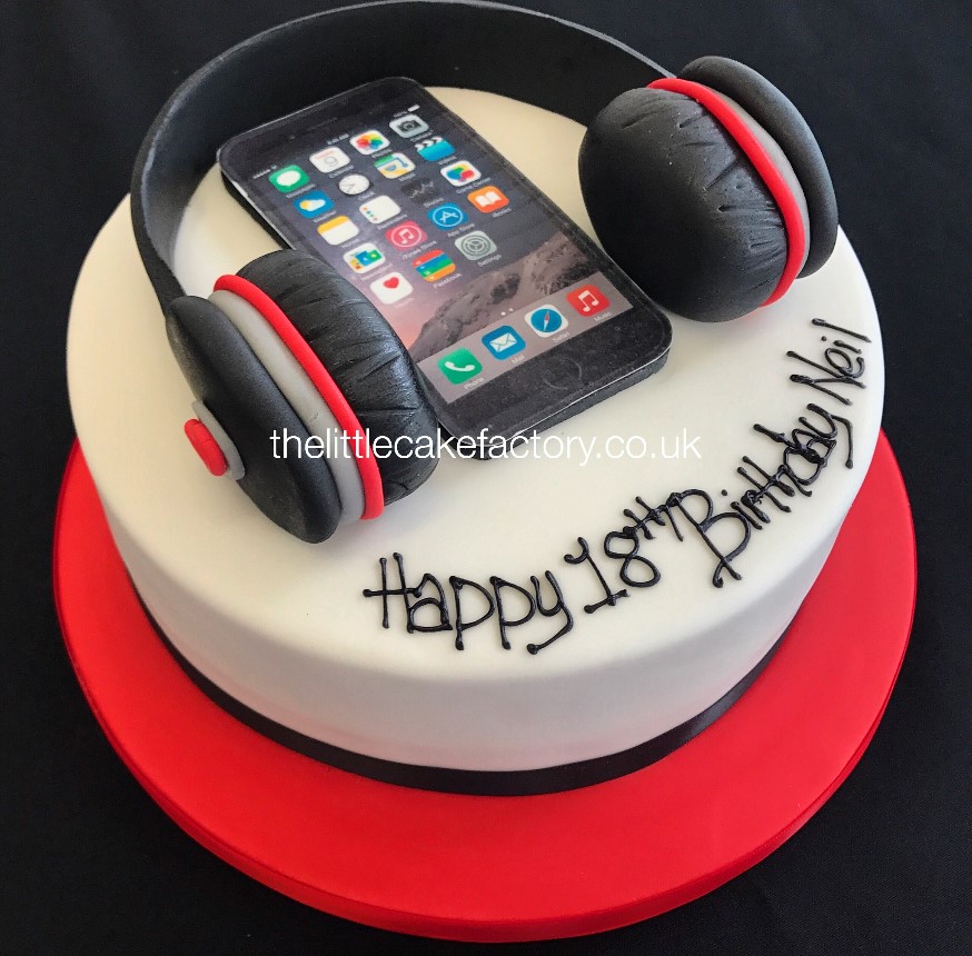Beats/IPhone Cake |  Cakes