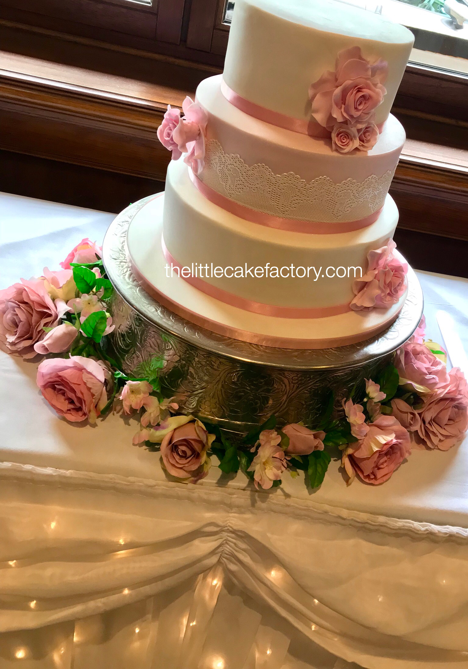 Emma Wedding Cake Cake | Wedding Cakes