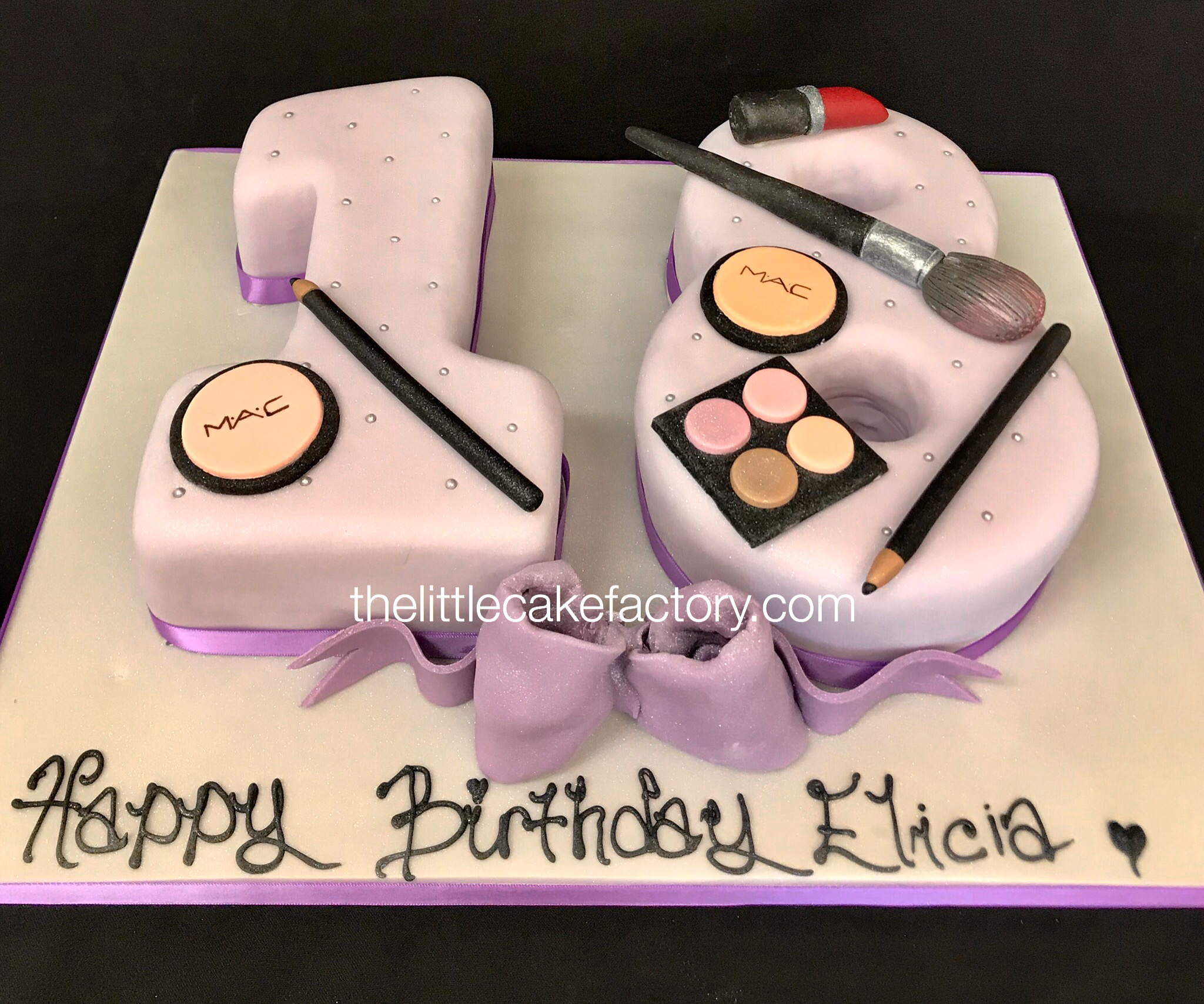 lilac 18 make up Cake | Numbers Cakes