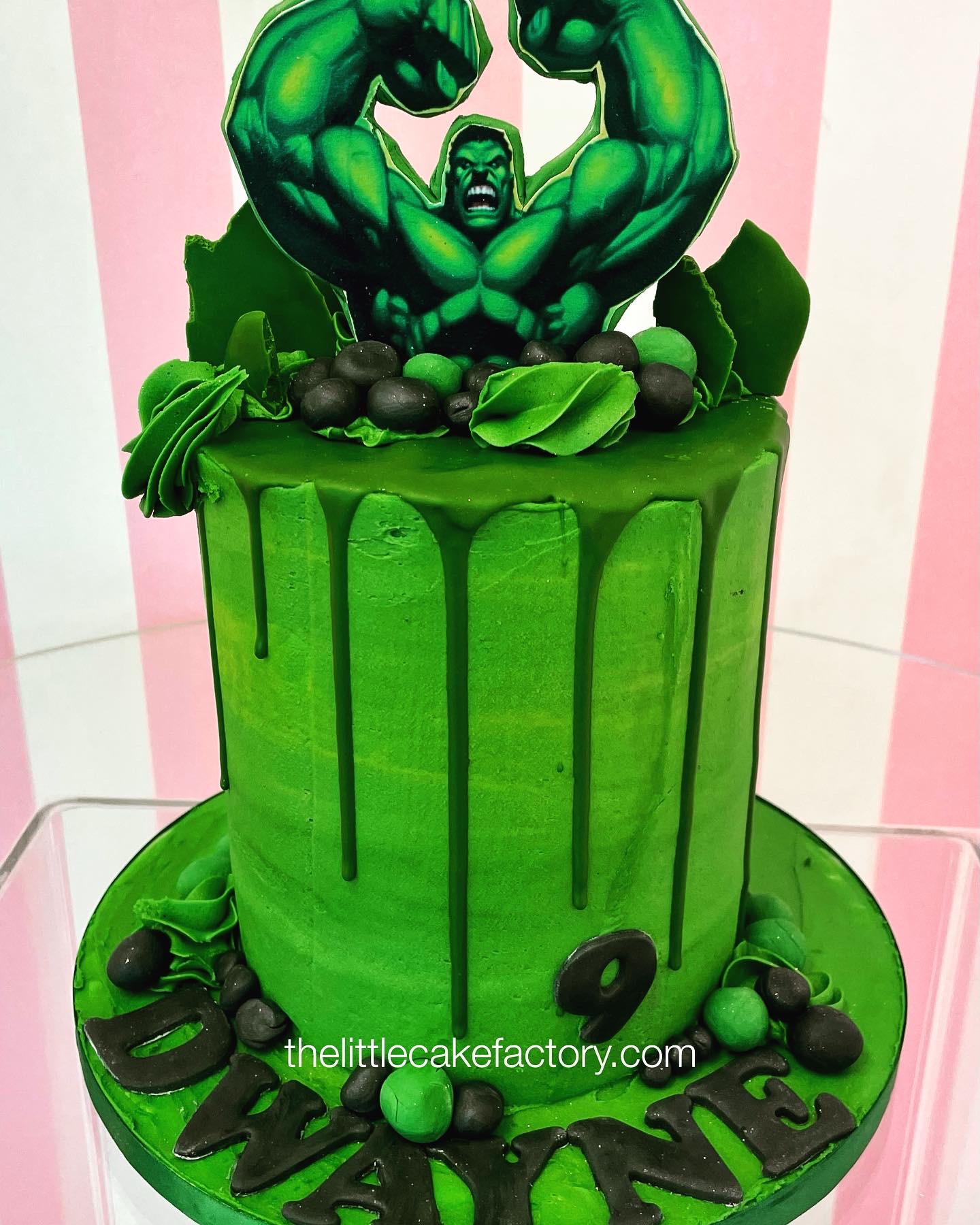 hulk drip cake Cake | Drip Cakes