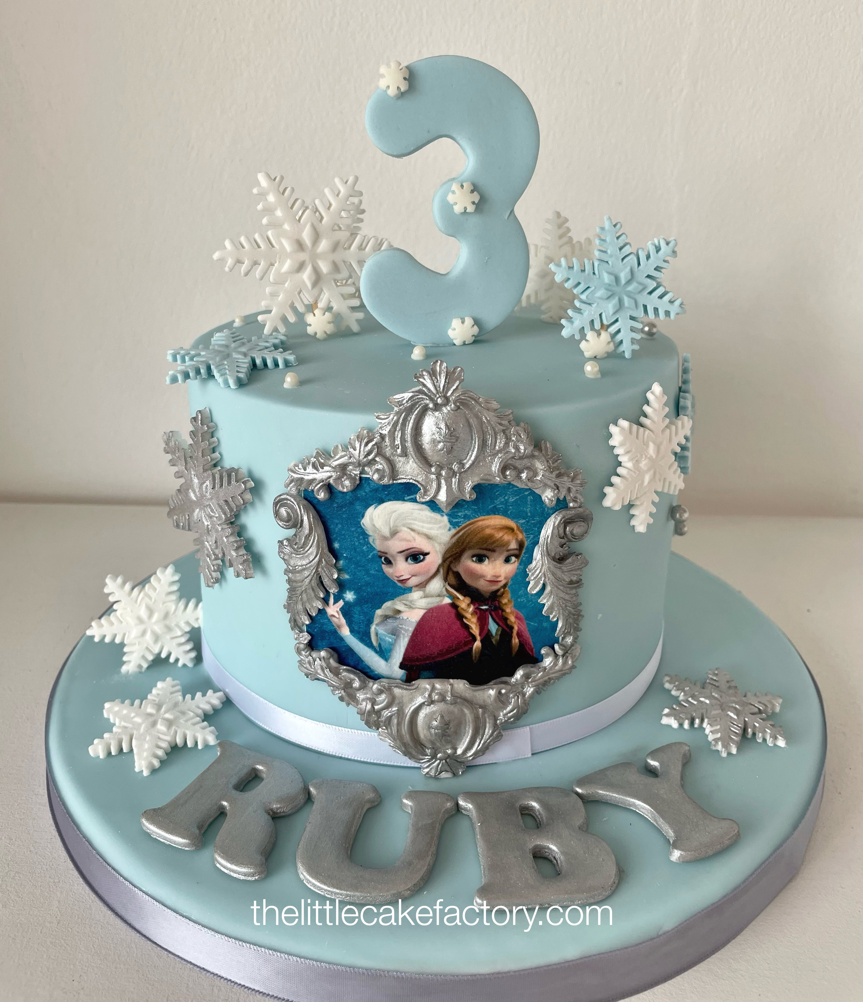 frozen silver detail Cake | Children Cakes