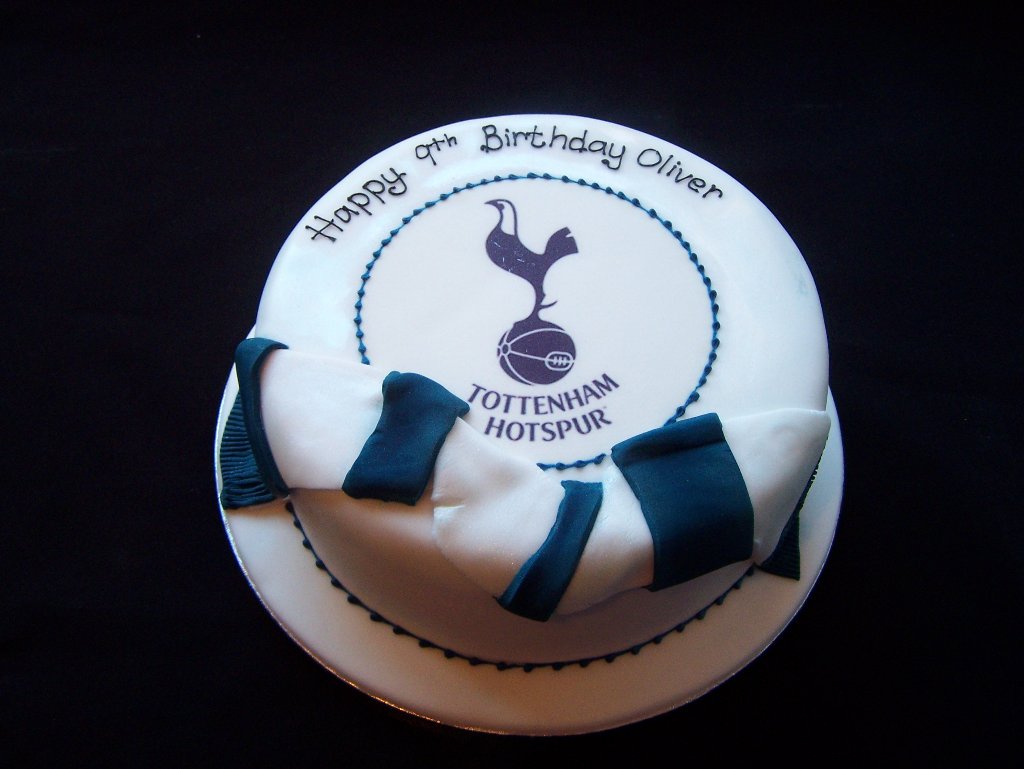 Tottenham Hotspur Cake | Celebration Cakes