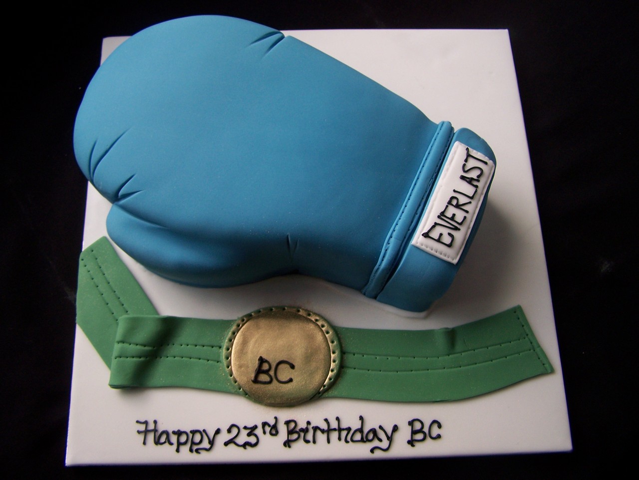 Boxing Glove Cake | Novelty Cakes