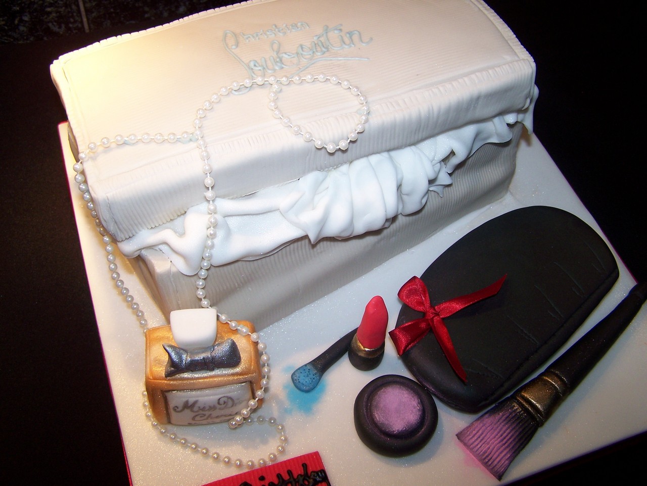 Shoe Box/Make up Cake | Novelty Cakes