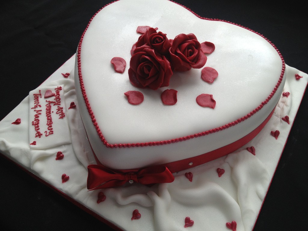 Ruby Anniversary Cake |  Cakes