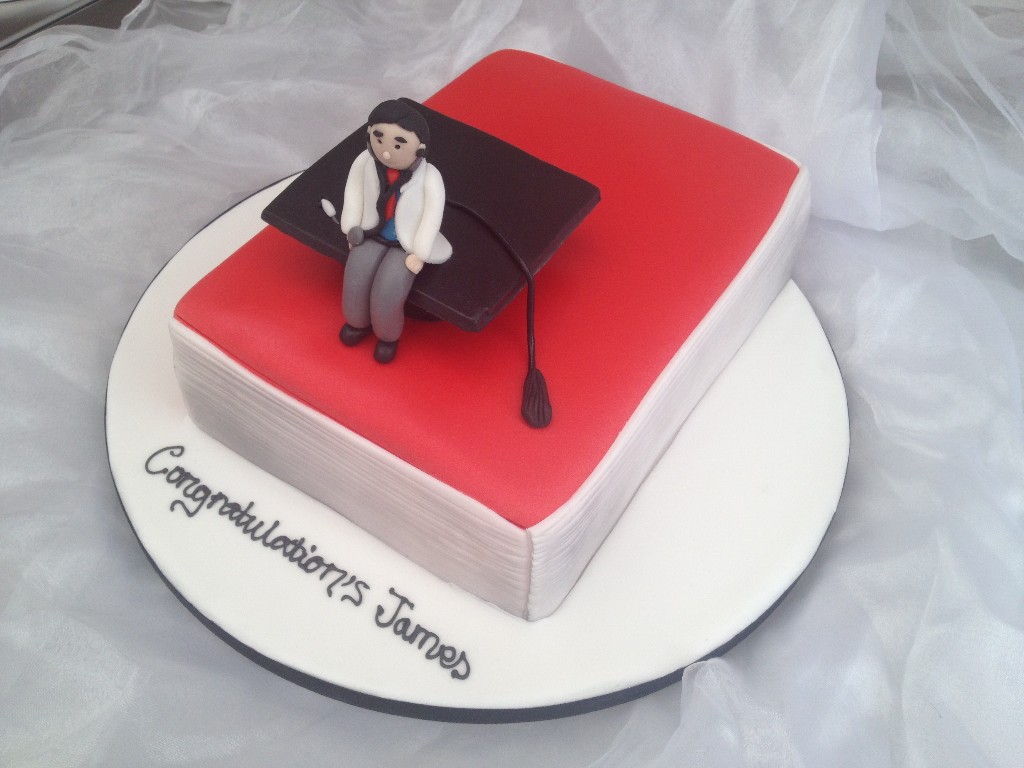 Dr Graduation Cake |  Cakes