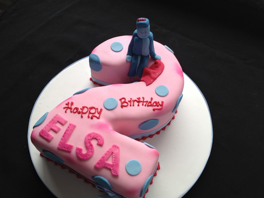 Elsa 2 Cake |  Cakes