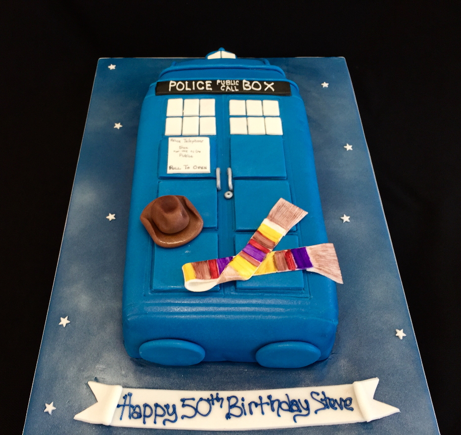 Dr Who Tardis Cake |  Cakes