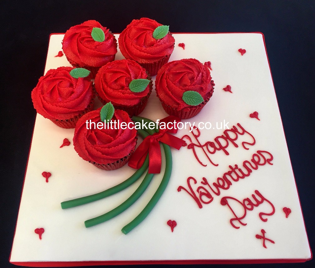 Valentine Bouquet Cake |  Cakes