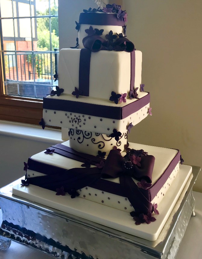 Pauline  Cake |  Cakes